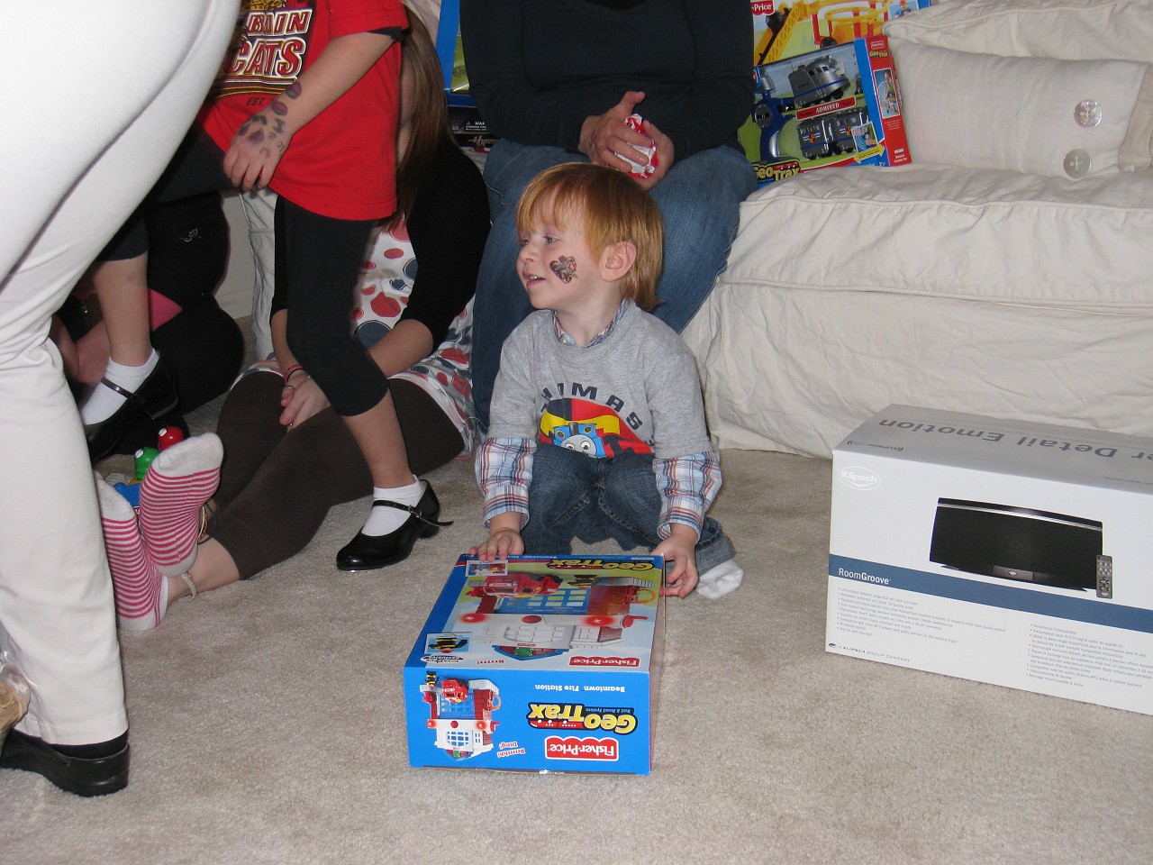 Christmas 2007 Kasdorf Misselhorn Gathering 042.jpg - Christmas 2007! The Misselhorn, Kasdorf and Burns families come together for the celebration! Lots of talk, food, presents, food and visiting.